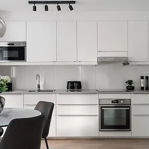  Apartment Beautiful Central